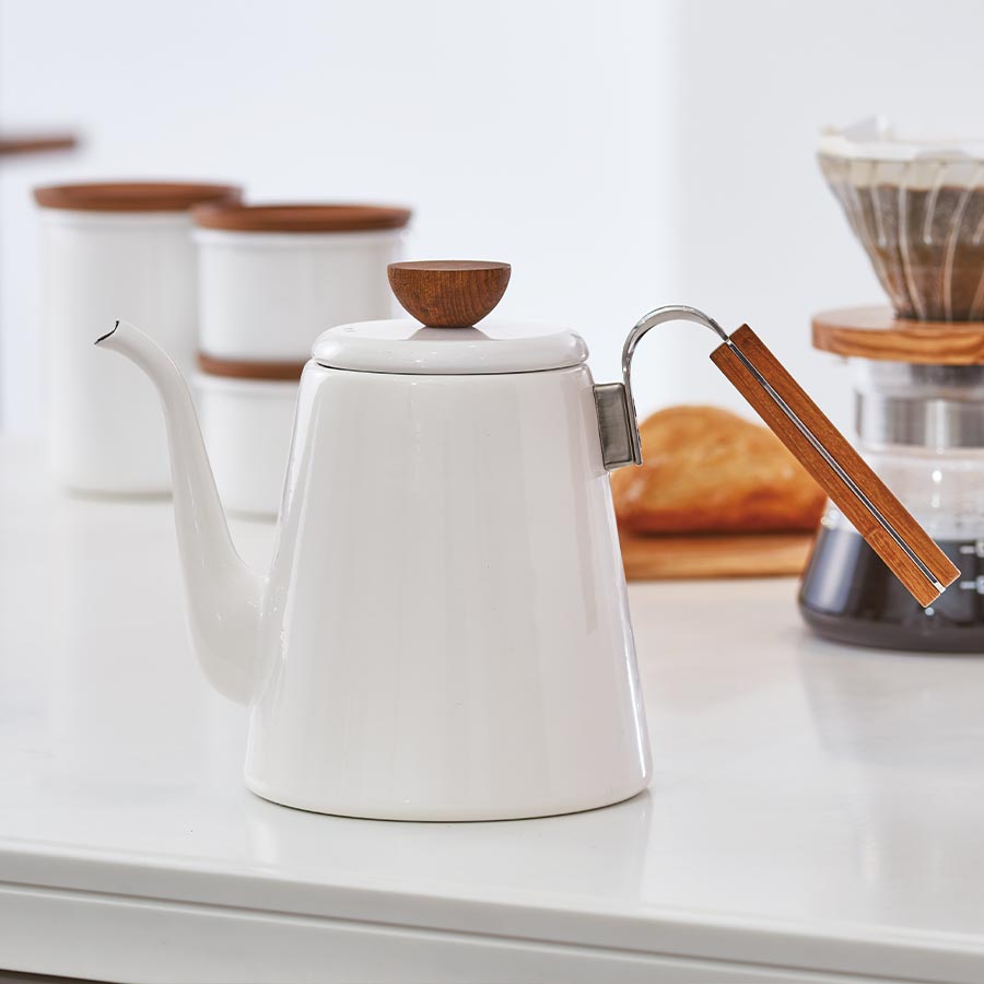 Hario Bona Enamel  Coffee Drip Kettle (800ml)